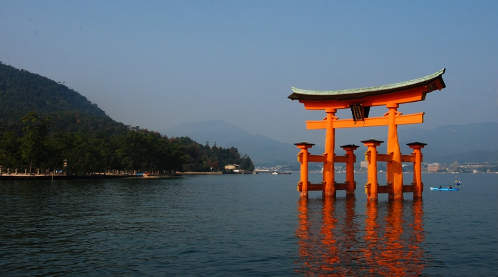 Экскурсия по Миядзиме и Хиросиме с отправлением из Киото (English)